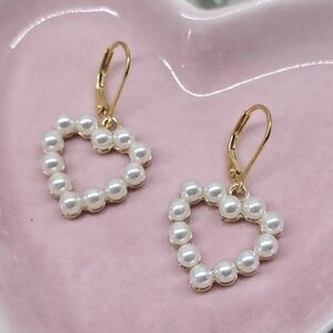 Elegant Gold and Pearl Heart Leverback Earrings